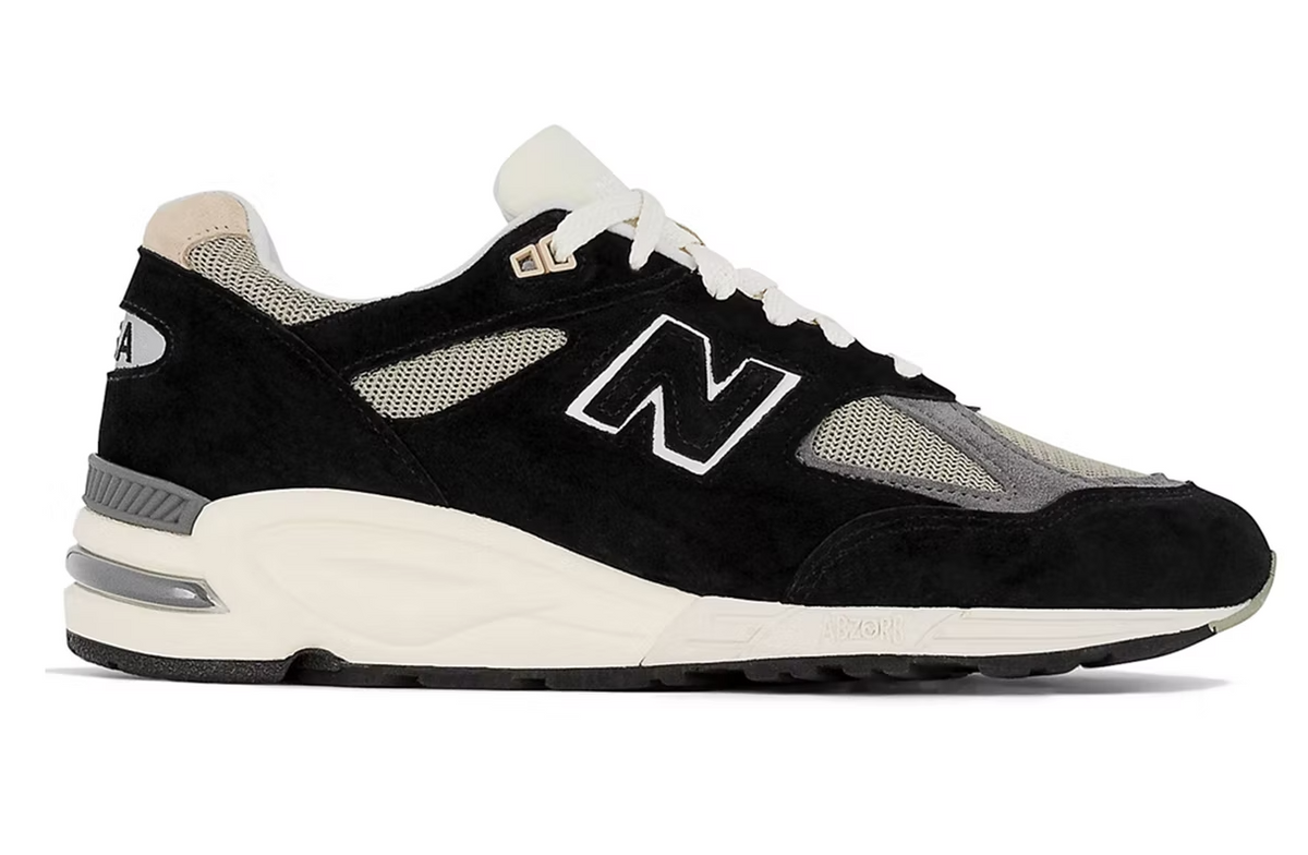 NEW BALANCE 990V2 MIUSA TEDDY BLACK TRUE CAMO 8pm