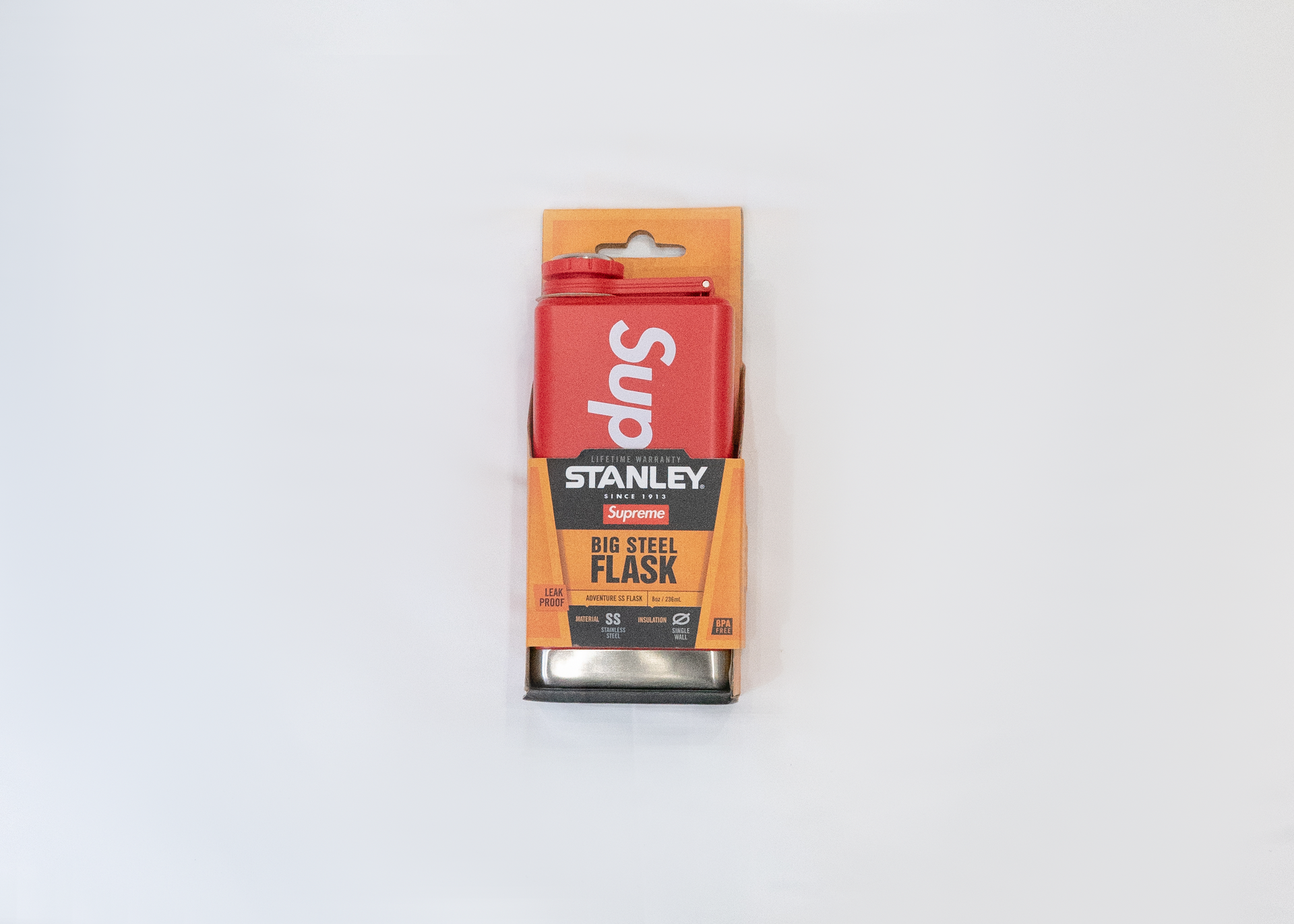 レア⭐︎Supreme Stanley Adventure Flask Red SUPREME STANLEY ADVENTURE FLASK RED – 8pm Canada Store